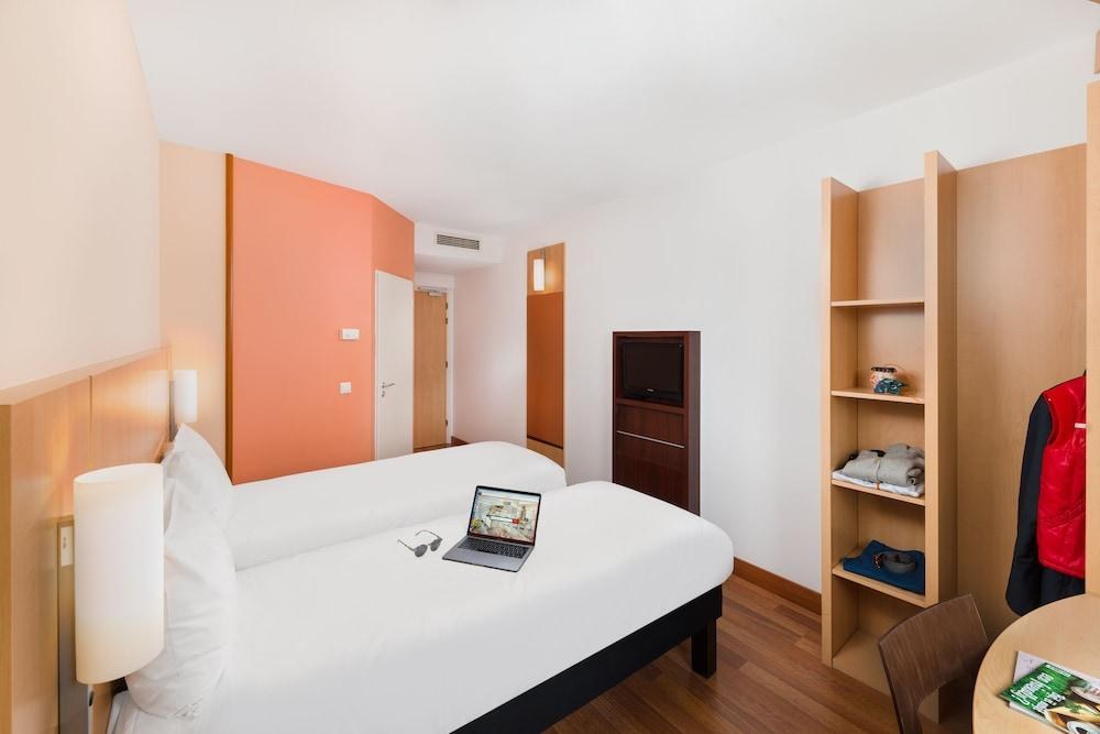 Ibis Plzen photo 4