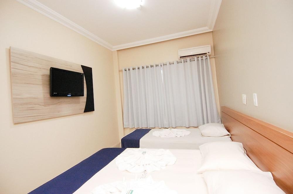 ASTORIA HOTEL photo 2