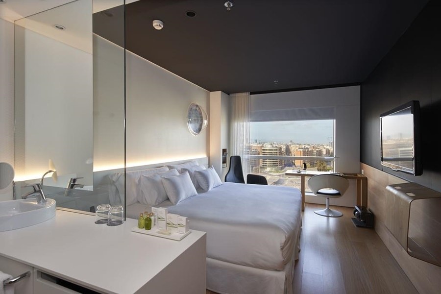 BARCELO SANTS photo 1