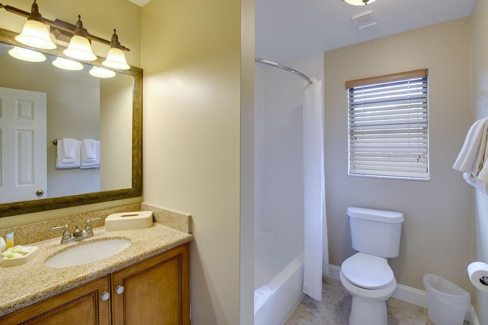 VACATION VILLAS AT FANTASY WORLD photo 2