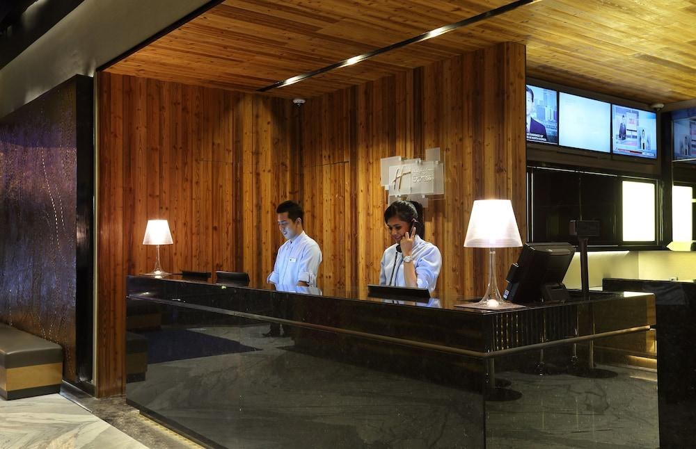 HOLIDAY INN EXPRESS JAKARTA THAMRIN HOTEL photo 2