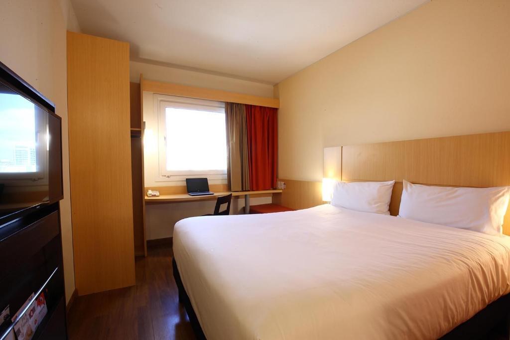 IBIS BUENOS AIRES OBELISCO photo 1