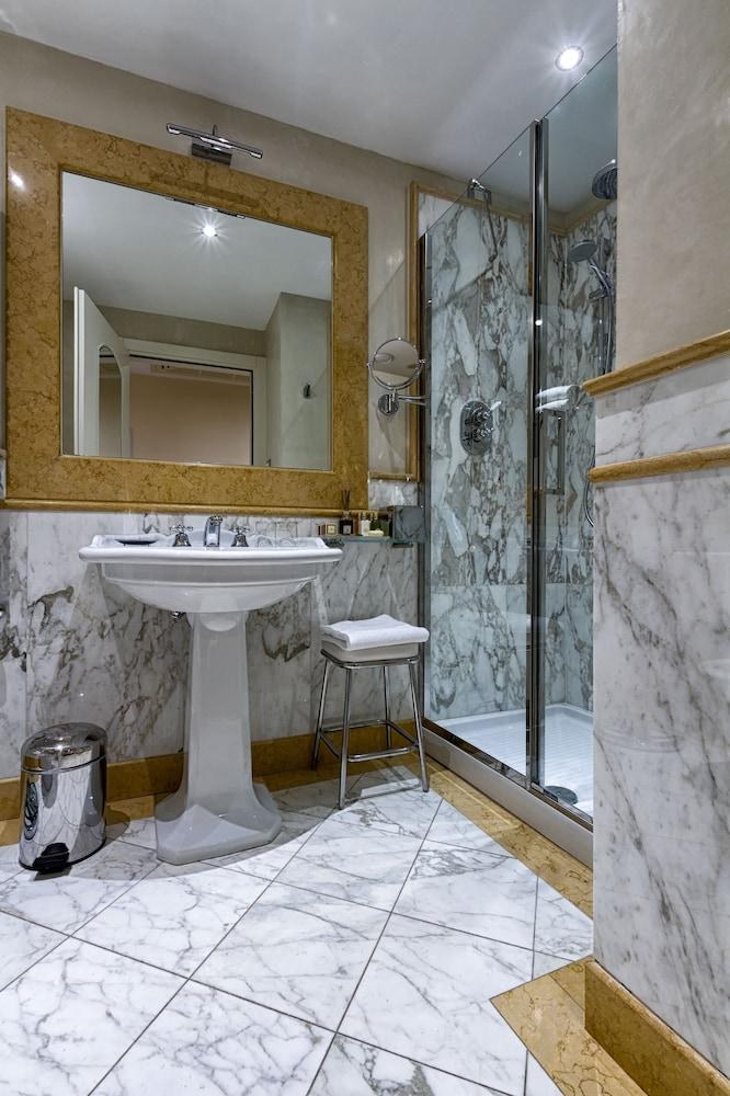 GOLDEN TOWER HOTEL & SPA photo 2