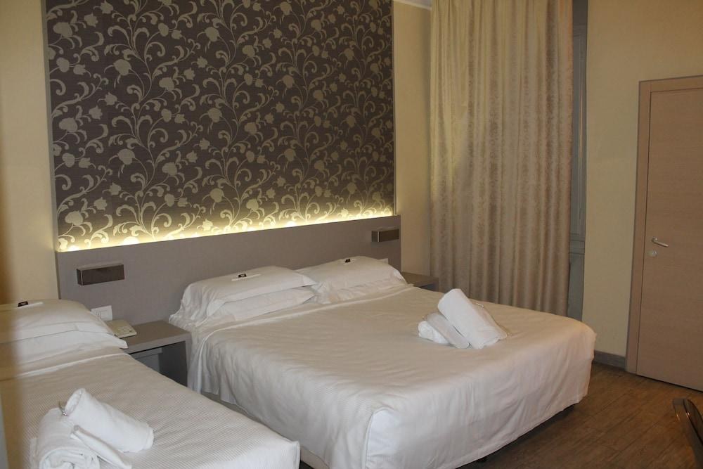 ALBERGO FIRENZE photo 2