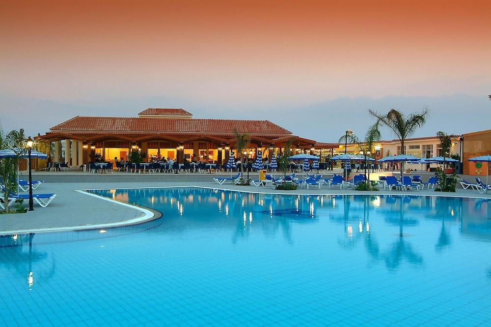 TSOKKOS PARADISE VILLAGE