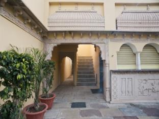 NARAIN NIWAS PALACE photo 3
