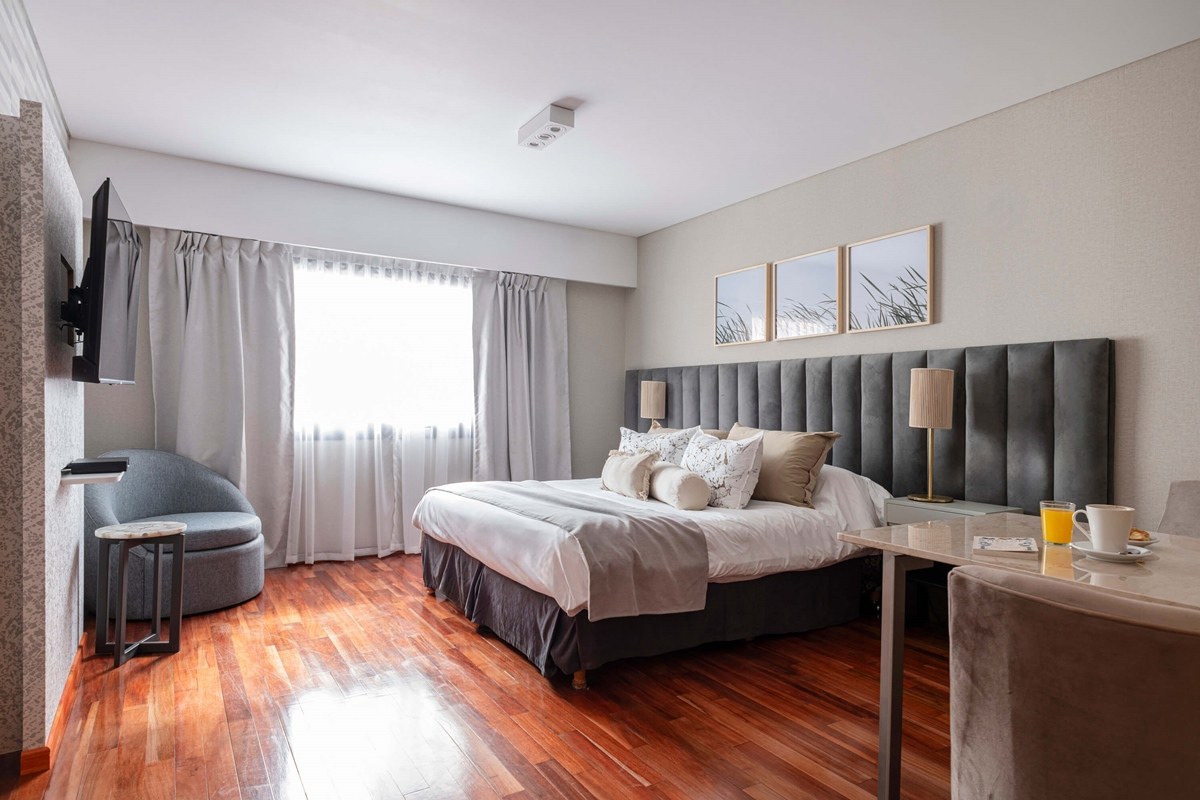 ARGENTA TOWER HOTEL AND SUITES photo 2