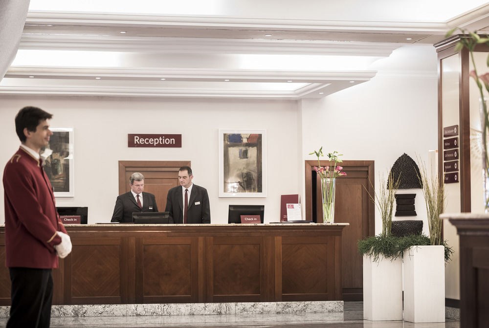 REMISENS PREMIUM HOTEL AMBASADOR