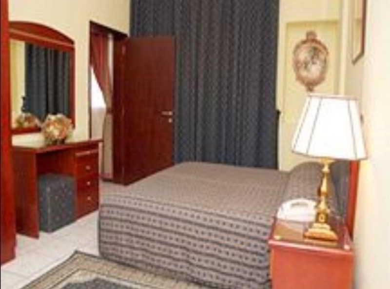 AL SHARQ HOTEL photo 2