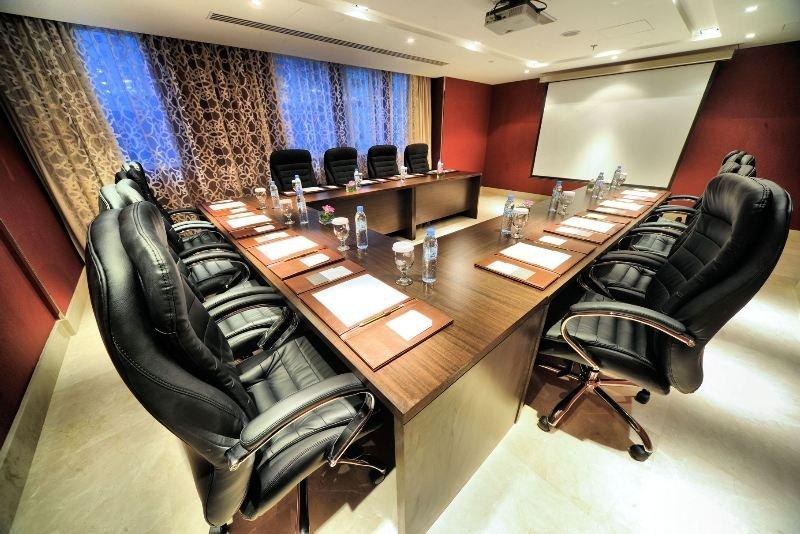 AL HAMRA HOTEL photo 3