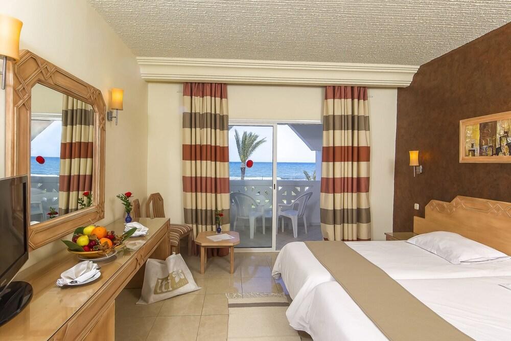 Mahdia Beach and Aqua Park photo 2