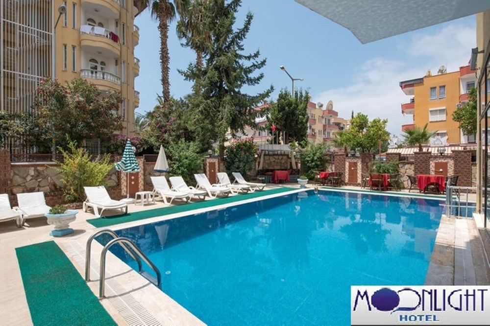 MOONLIGHT HOTEL