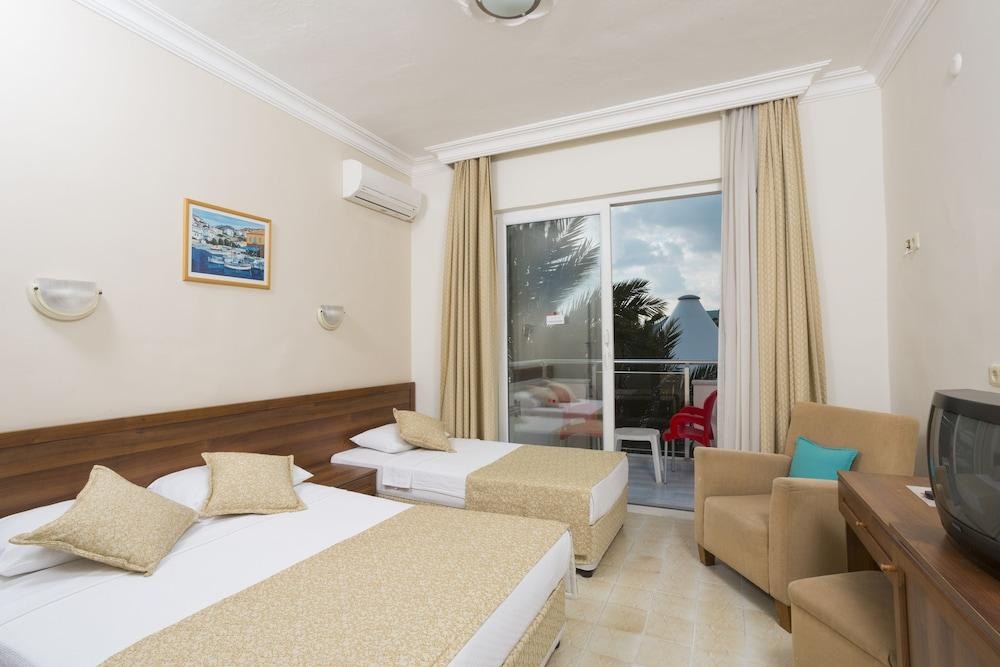 PALMIYE BEACH HOTEL photo 2