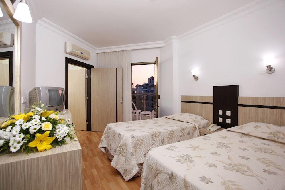 Monte Carlo Hotel photo 2