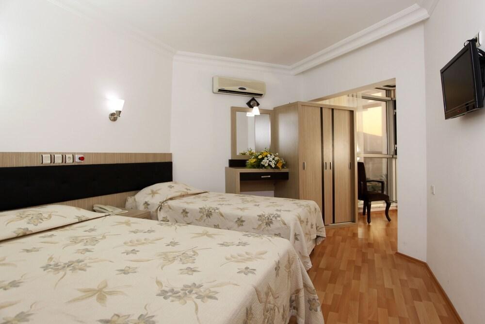 Monte Carlo Hotel photo 4