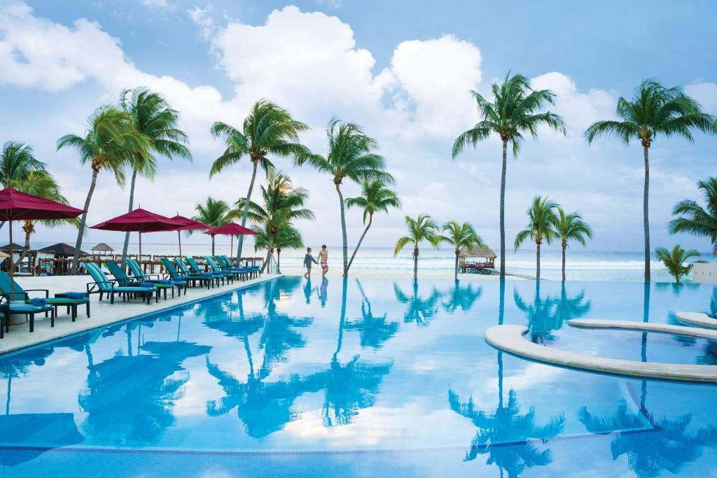 THE FIVES BEACH HOTEL & RESIDENCES