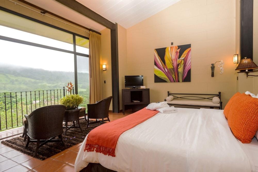 Arenal Kioro Suites & Spa photo 2