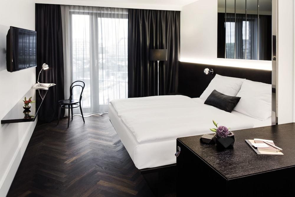 HOTEL AMANO GRAND CENTRAL photo 2
