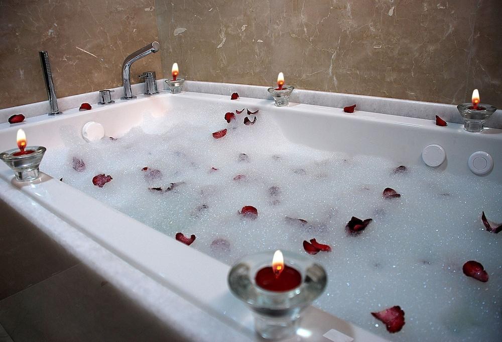 HURRY INN MERTER ISTANBUL photo 4