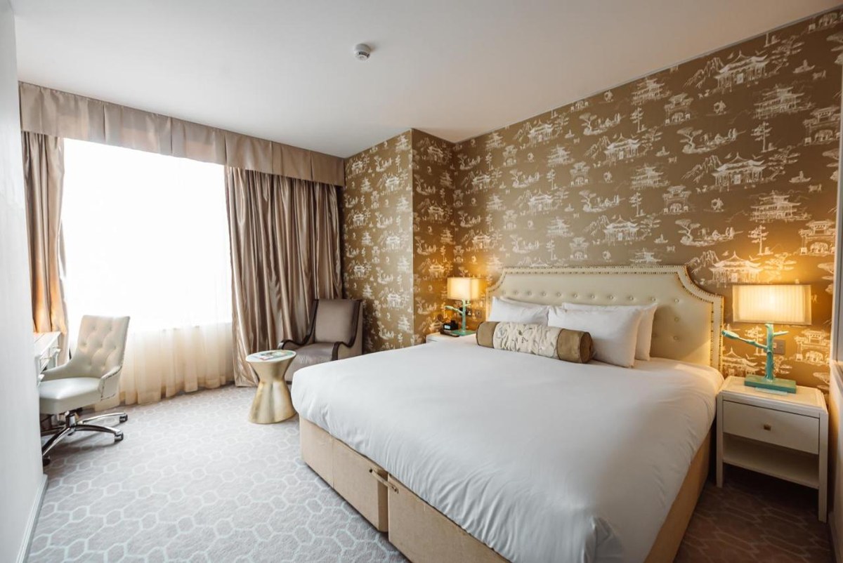 DORSETT SHEPHERDS BUSH photo 3
