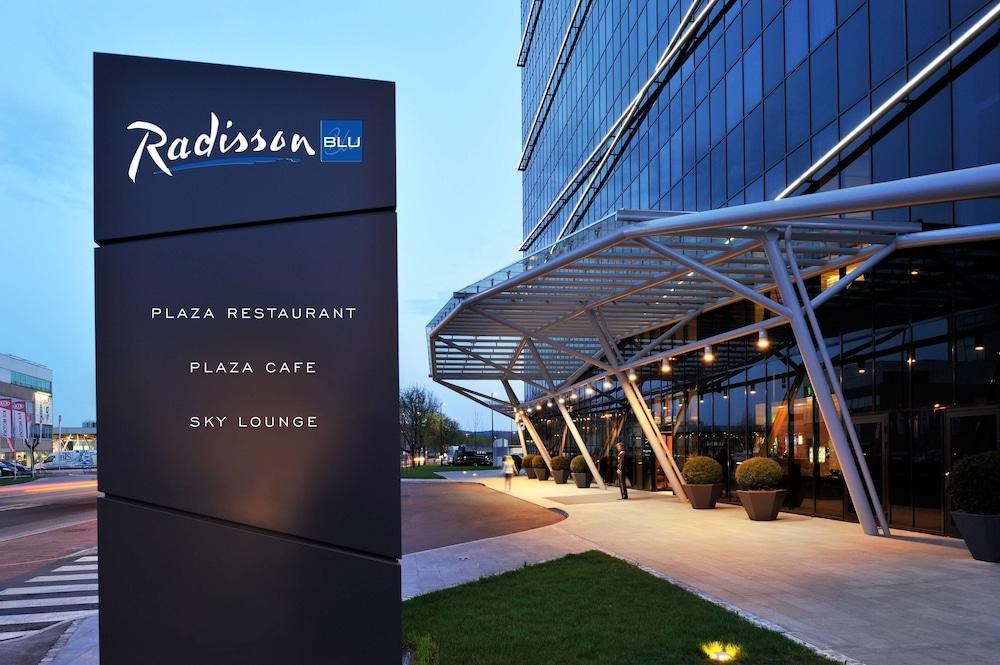 RADISSON BLU PLAZA HOTEL photo 2