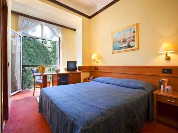 HOTEL KRISTAL photo 2
