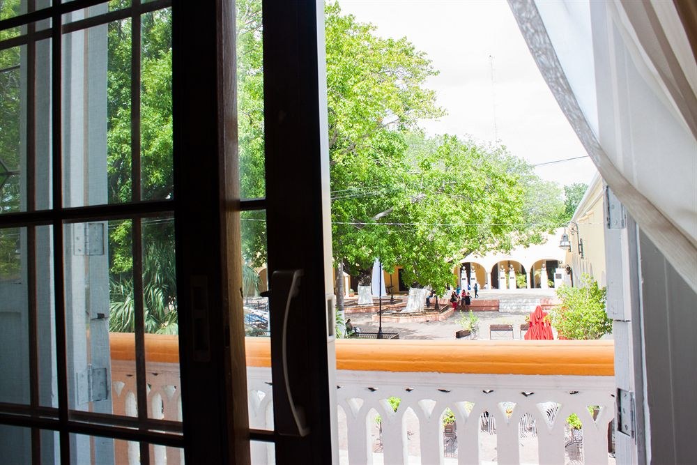 HOTEL CASA LUCIA