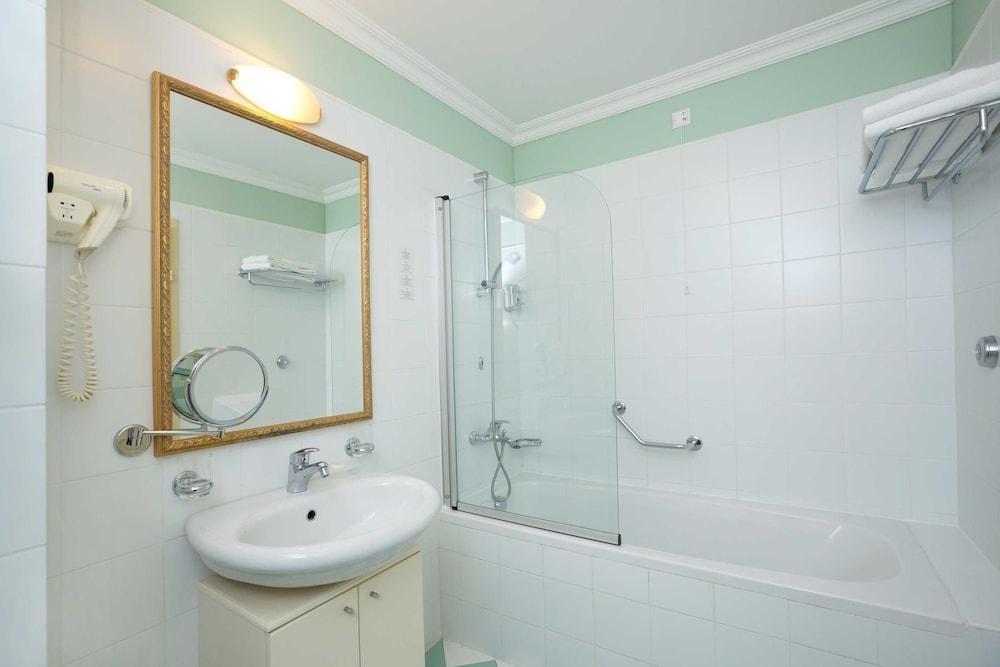 MILENIJ GRAND HOTEL 4 OPATIJSKA CVIJETA photo 4
