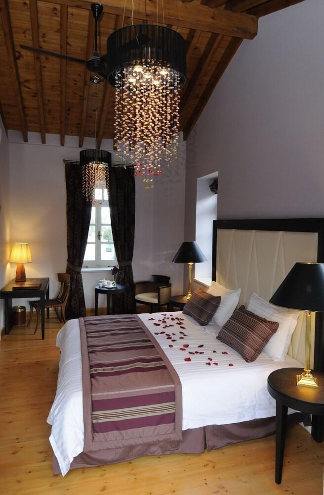 THE LIBRARY HOTEL AND WELLNESS RESORT photo 2