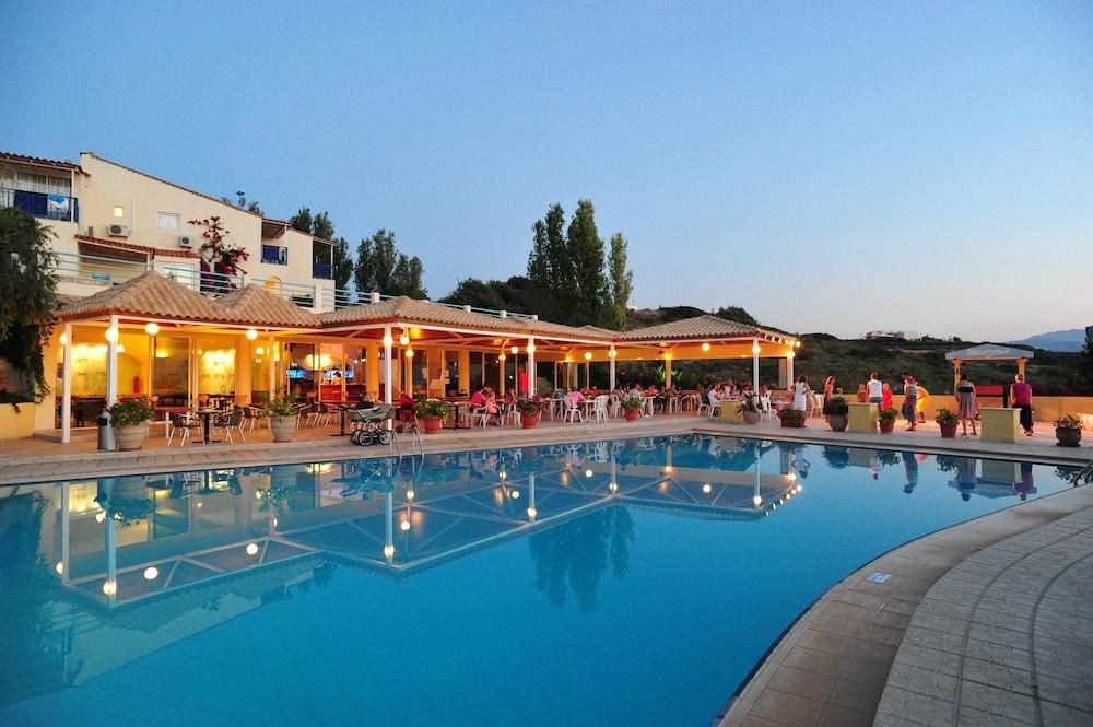 RETHYMNO MARE & WATER PARK photo 4