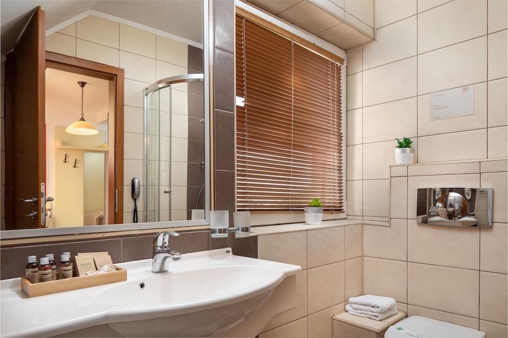 Grand Hotel Brasov photo 3