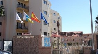 Los Ficus Apts. photo 2