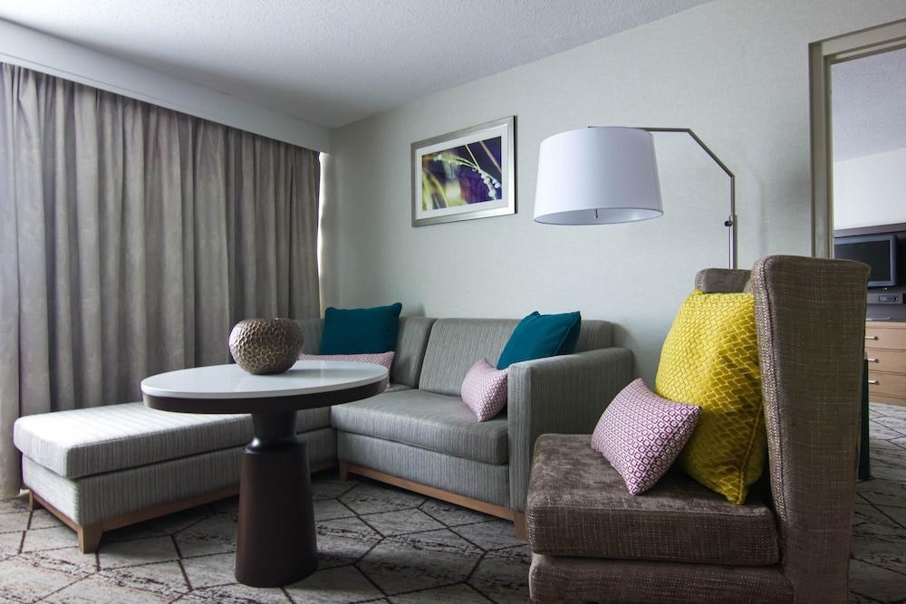 CROWNE PLAZA SYRACUSE photo 4