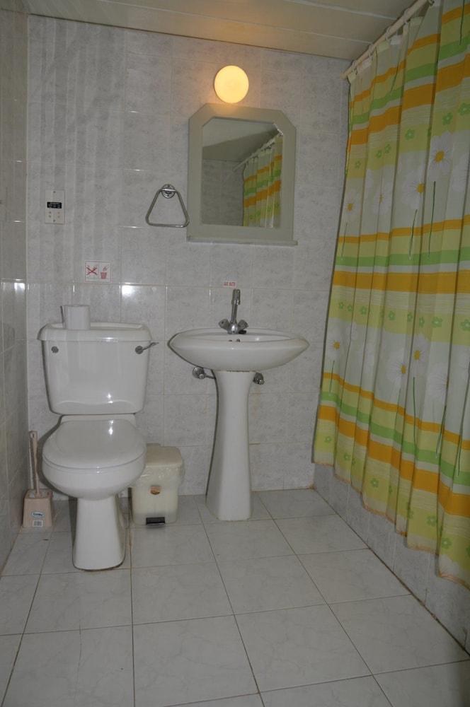 DEBBIE XENIA HOTEL APARTMENTS photo 3