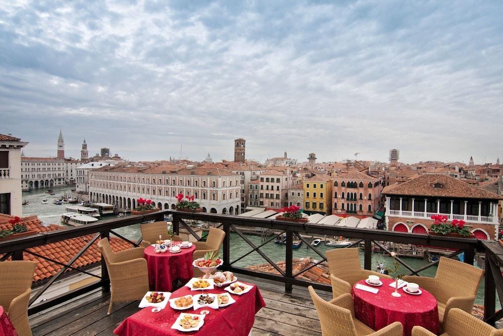 FOSCARI PALACE photo 2
