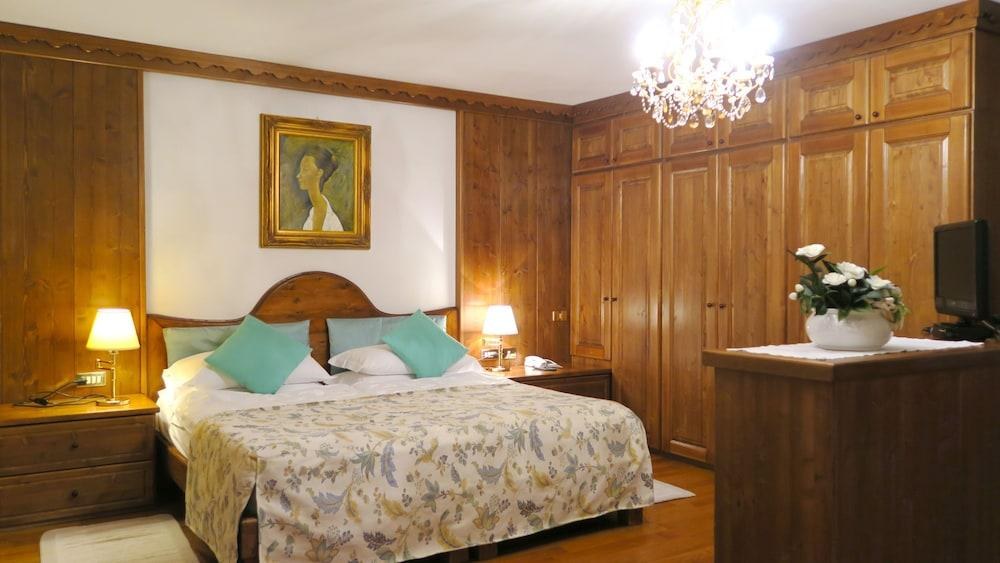 SAVOIA PALACE photo 4