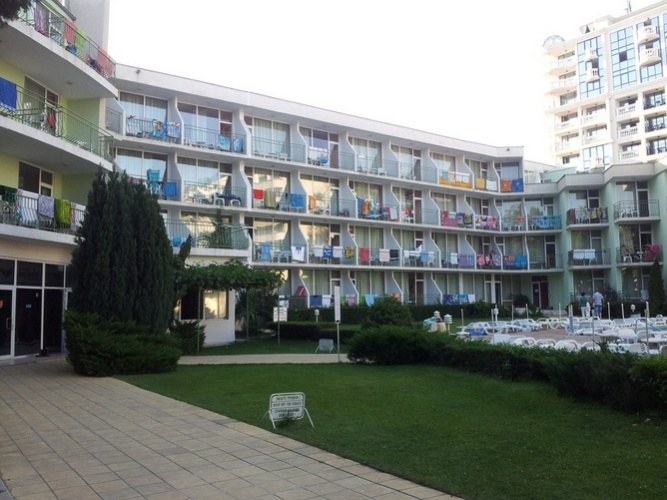 Flamingo Beach Hotel