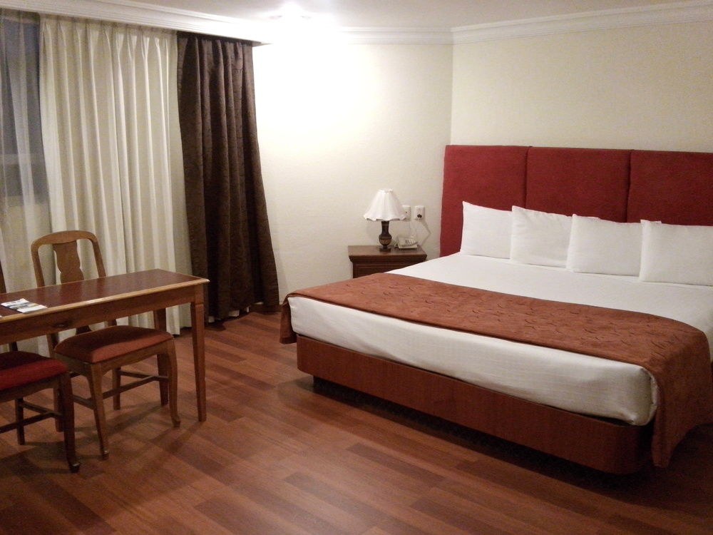 HOTEL BEST WESTERN PLUS GRAN MARQUES photo 1