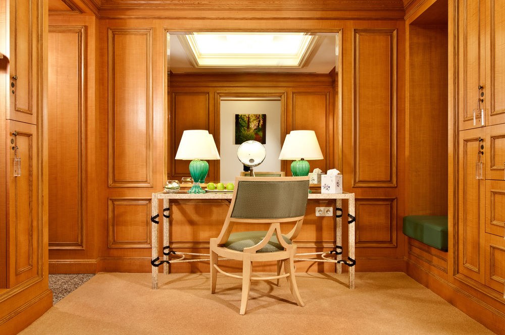 THE REGENT HOTEL