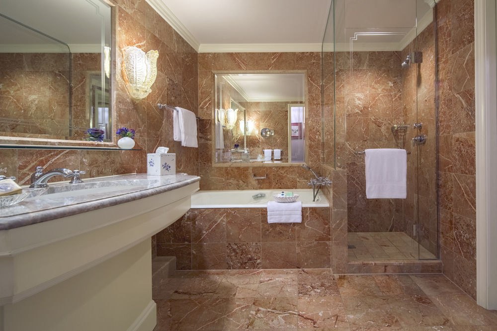THE REGENT HOTEL photo 1