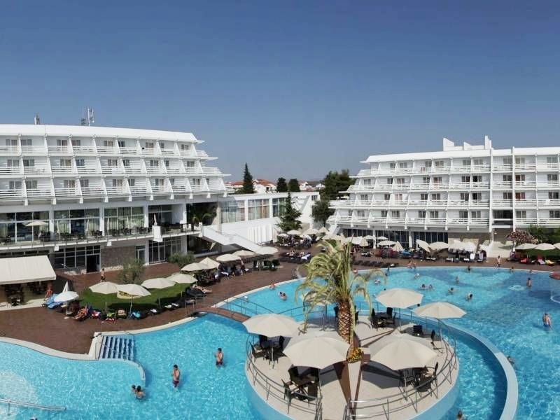 HOTEL OLYMPIA
