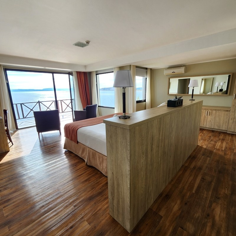XELENA HOTEL AND SUITES photo 3