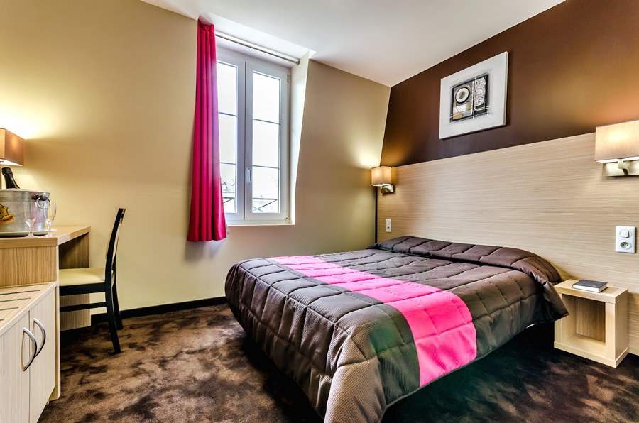 HOTEL SAINT LOUIS DE FRANCE
