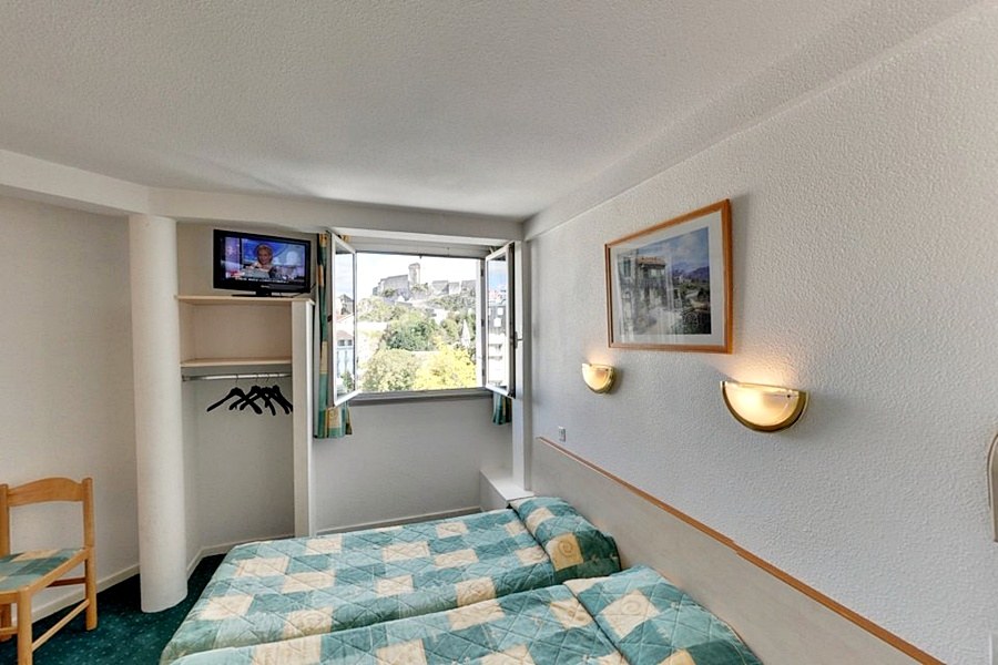 HOTEL AGENA