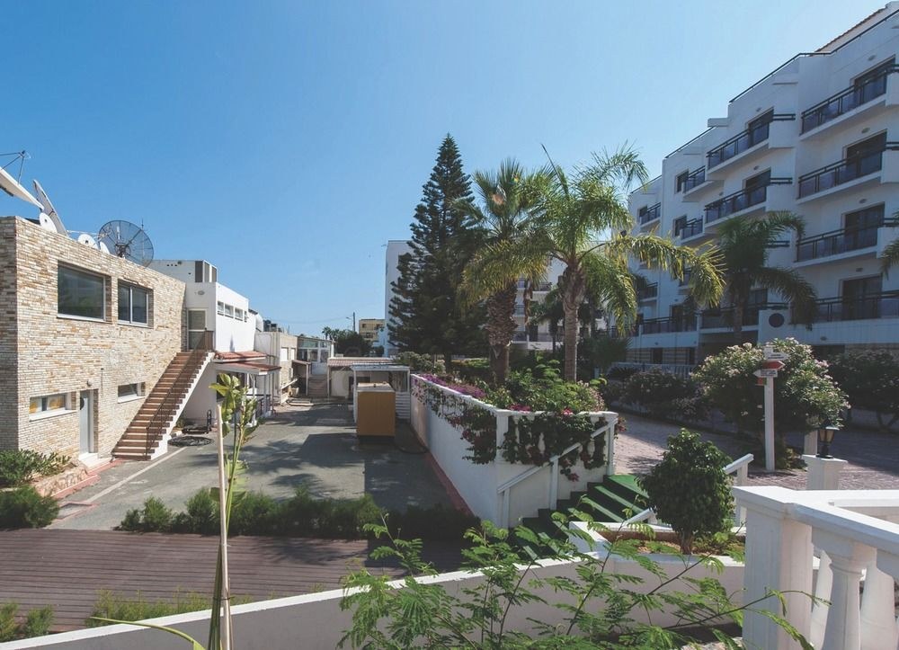 MARLITA BEACH HOTEL APARTMENTS
