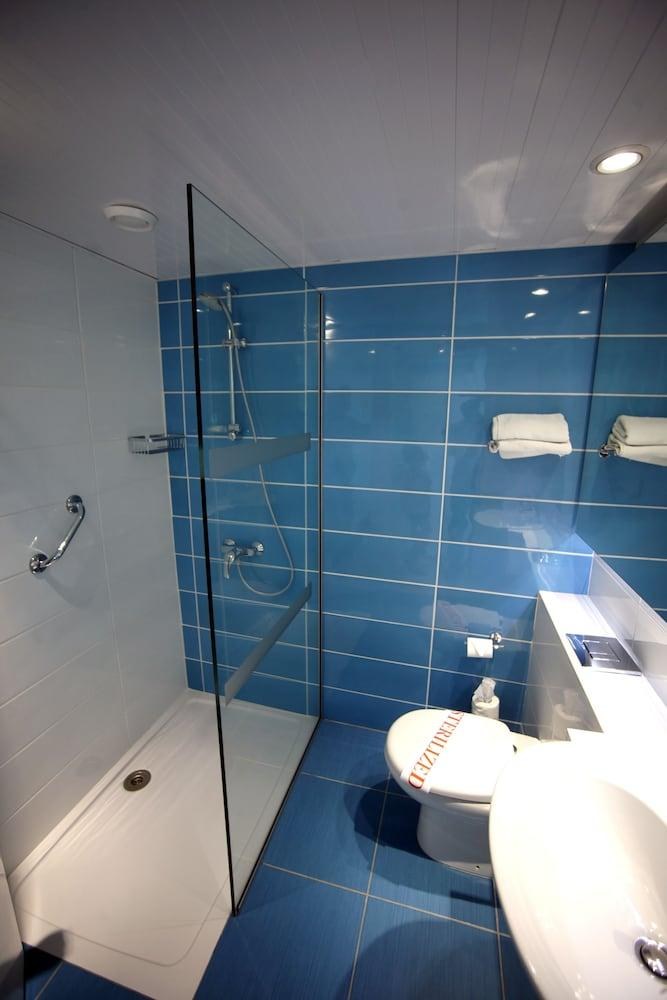 ANONYMOUS BEACH HOTEL photo 4
