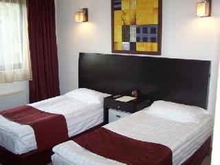 AVIS BOUTIQUE HOTEL