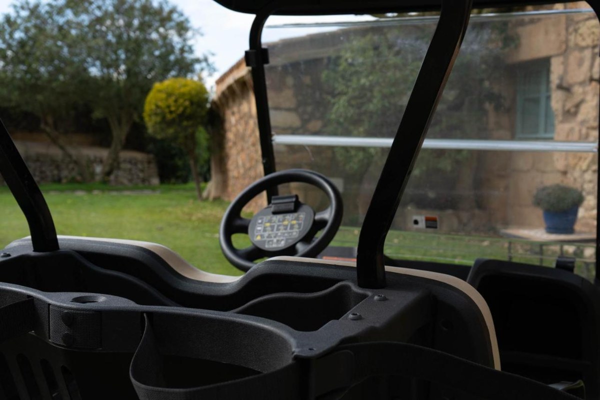 LA RESERVA ROTANA GOLF RESORT photo 2