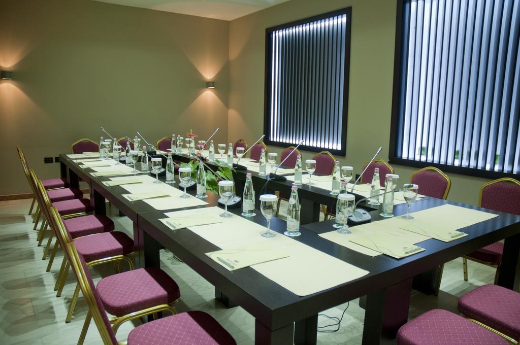 MONARC HOTEL photo 4