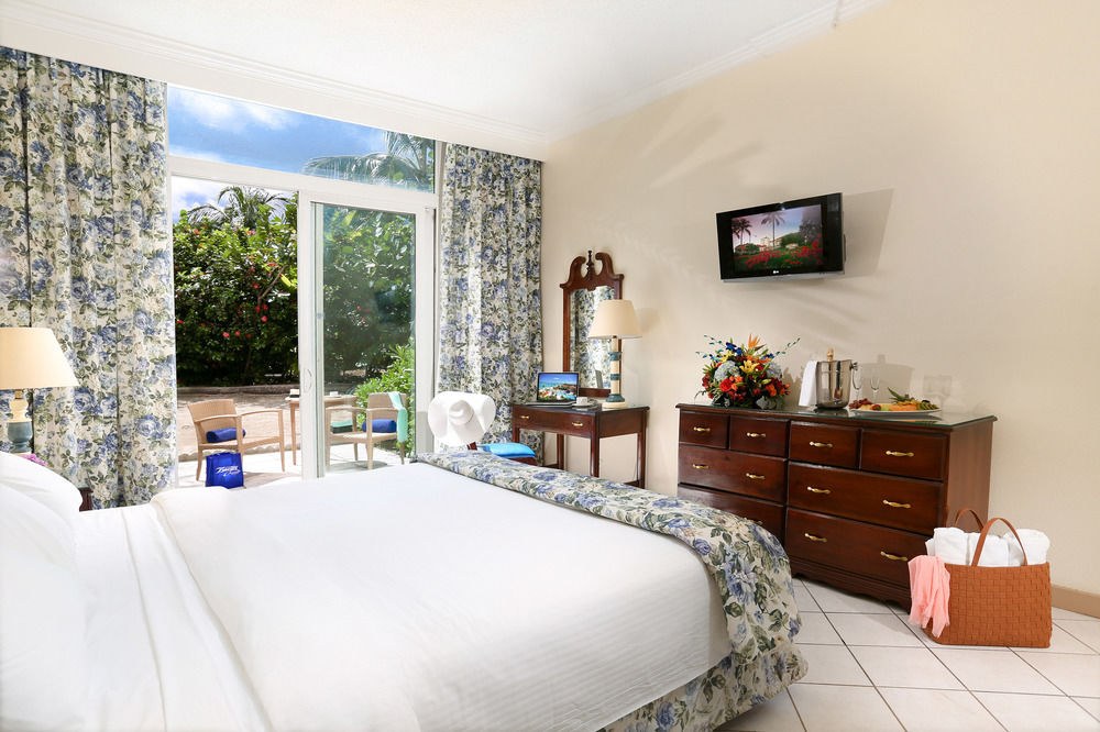 BREEZES BAHAMAS RESORT & SPA photo 1